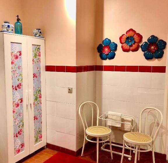 在一层的小型套房, Manoir Des Cavaliers Bnb