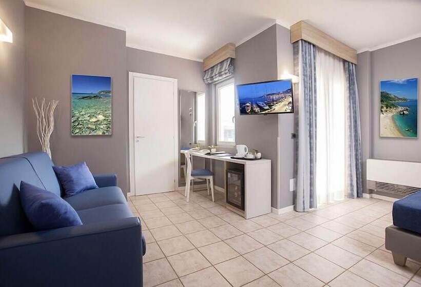 جناح جونيور مزوَّد بشرفة, Bike & Boat Argentario