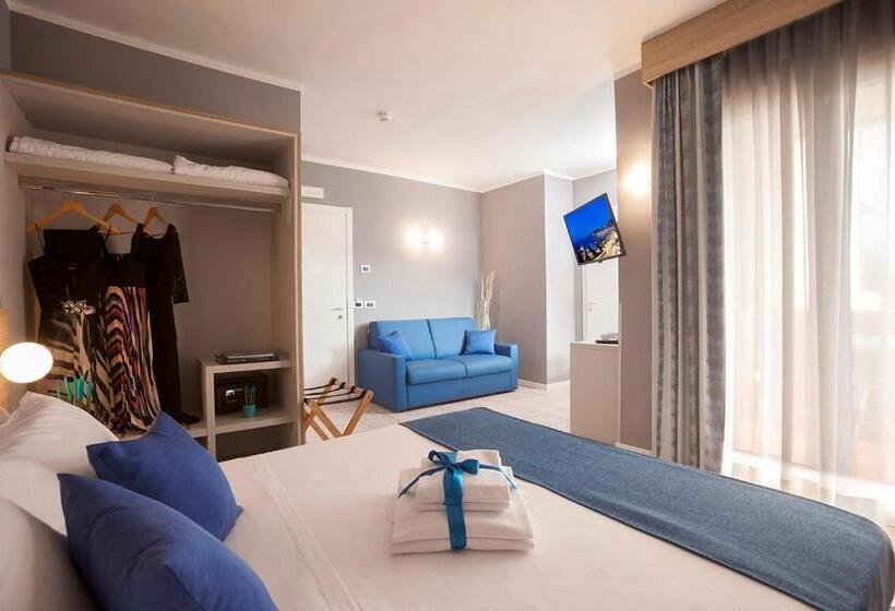 جناح جونيور مزوَّد بشرفة, Bike & Boat Argentario