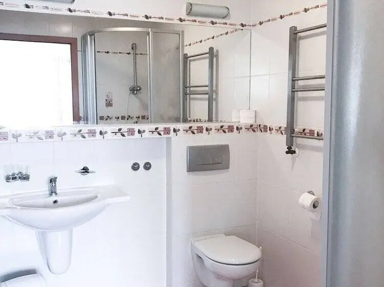 استودیوی استاندارد, Albatros Medical Spa