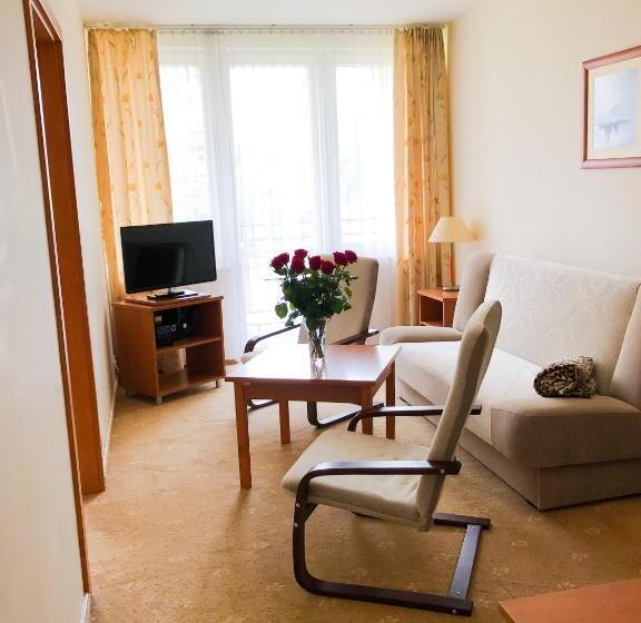 スタンダードスタジオ, Albatros Medical Spa