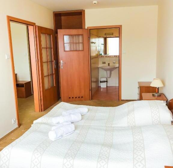 スタンダードスタジオ, Albatros Medical Spa