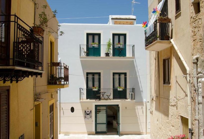 جناح جونيور, B&b Nencioli