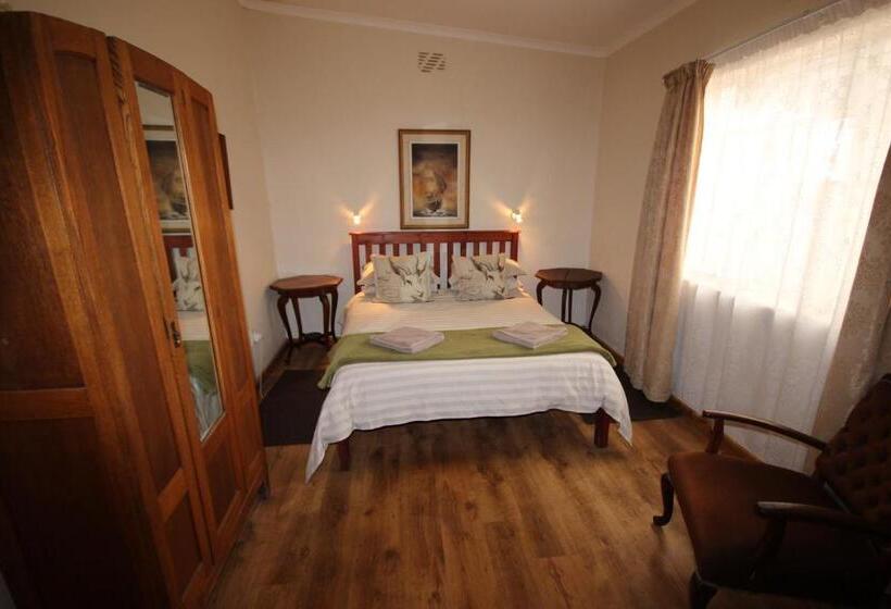 Вилла 3 Спальни, Donkin Country House