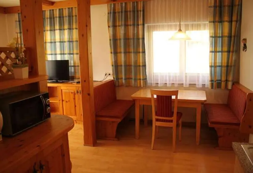 Huoneisto 1 Makuuhuone, Pension Marienhof