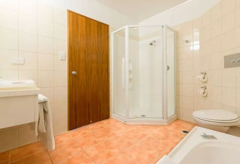 اتاق استاندارد با تخت بزرگ, Distinction Whangarei Hotel & Conference Centre