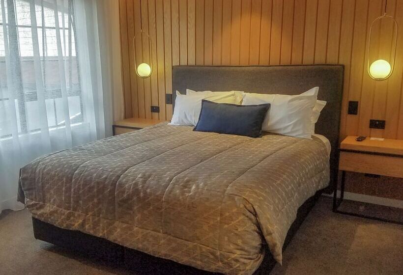주니어 스위트, Distinction Whangarei Hotel & Conference Centre