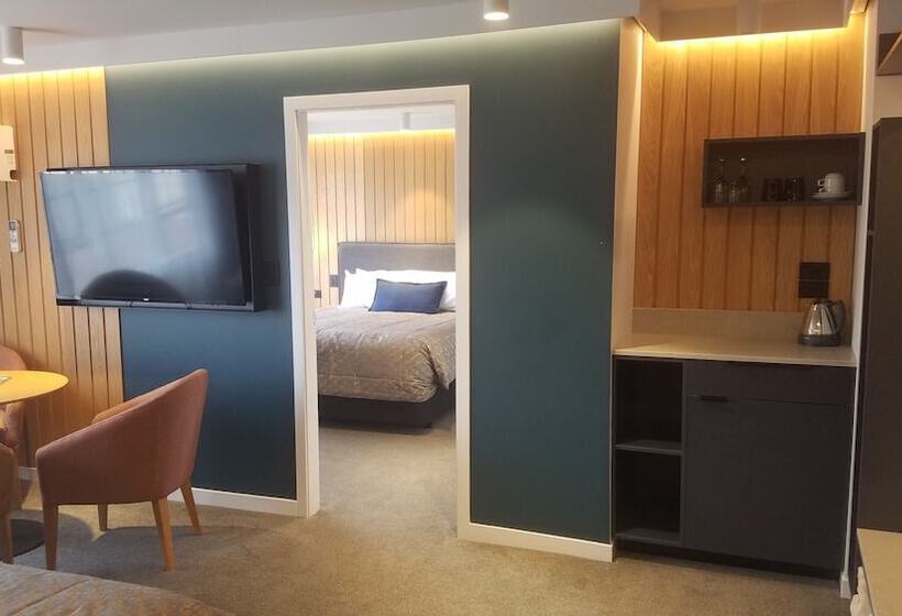 주니어 스위트, Distinction Whangarei Hotel & Conference Centre