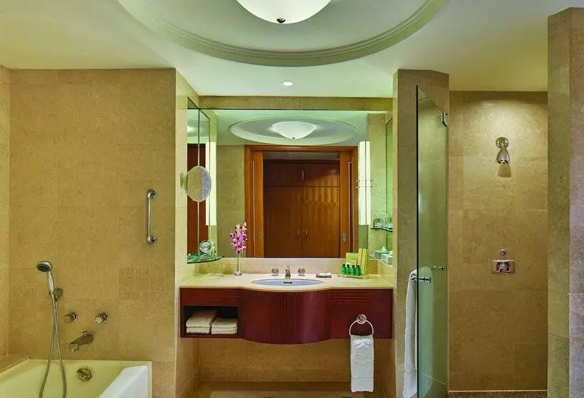 اتاق لوکس, Makati Shangri La, Manila