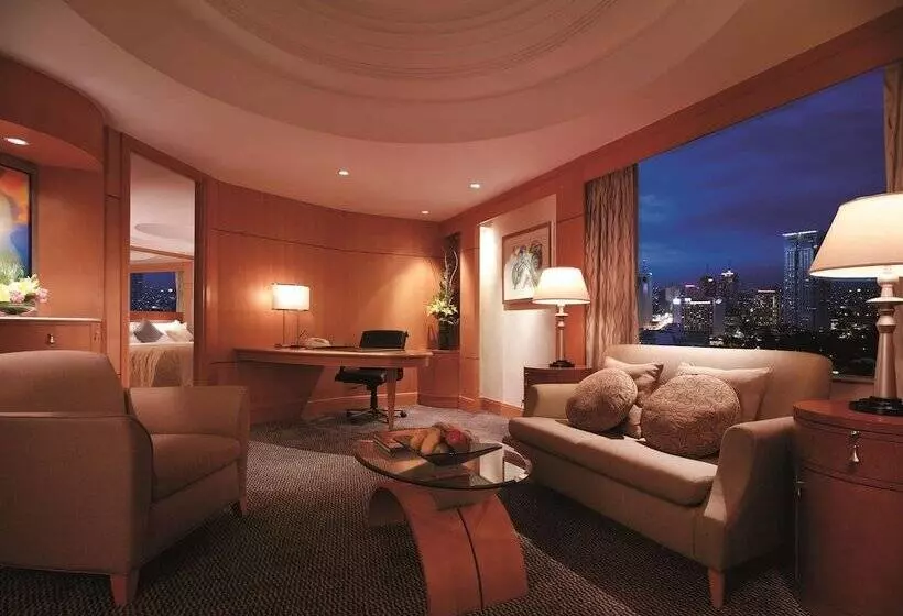 سوییت لوکس, Makati Shangri La, Manila