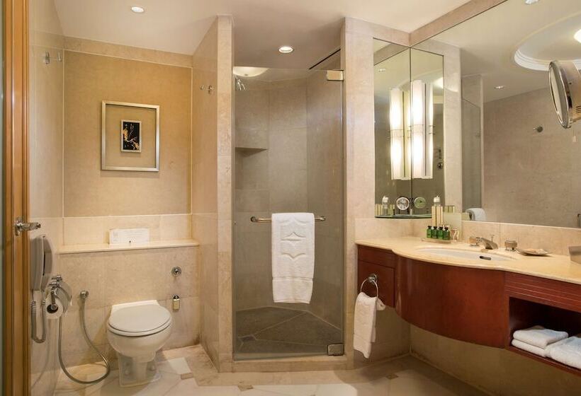 اتاق سوپریور, Makati Shangri La, Manila