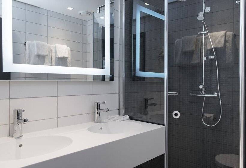 اتاق استاندارد یک نفره, Thon Hotel Vika Atrium