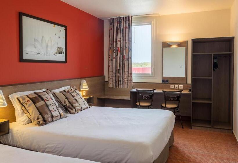 חדר משפחתי, Ace Hotel Annemasse Genève