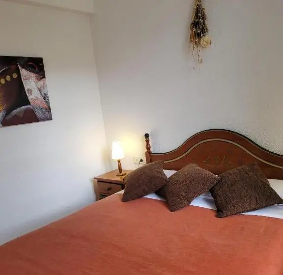 Standard Kolmen Hengen Huone, Posada Sarigarri