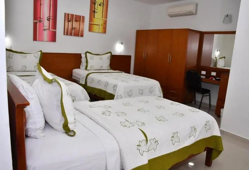Standard Kolmen Hengen Huone, B`quin Plaza Cúcuta