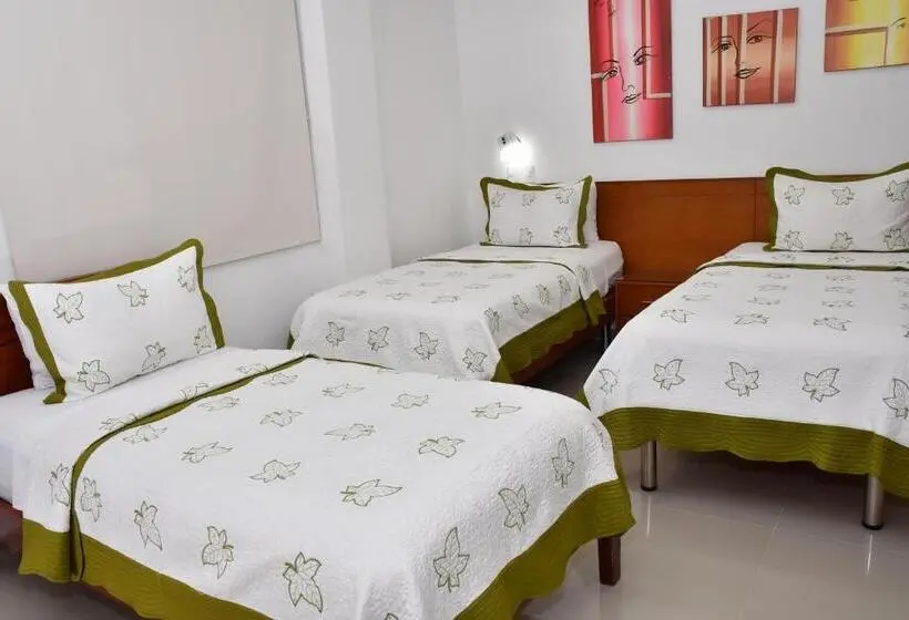 Standard Kolmen Hengen Huone, B`quin Plaza Cúcuta