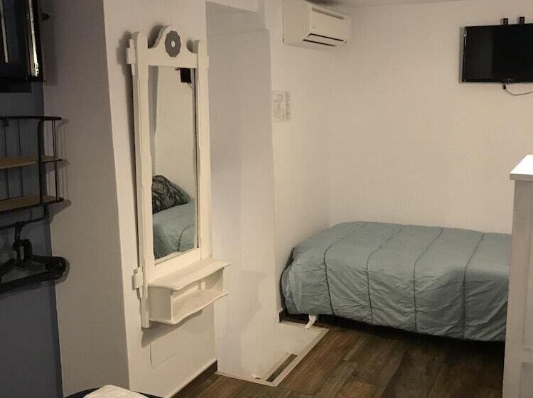 Студия Стандарт, La Posada Del Cani