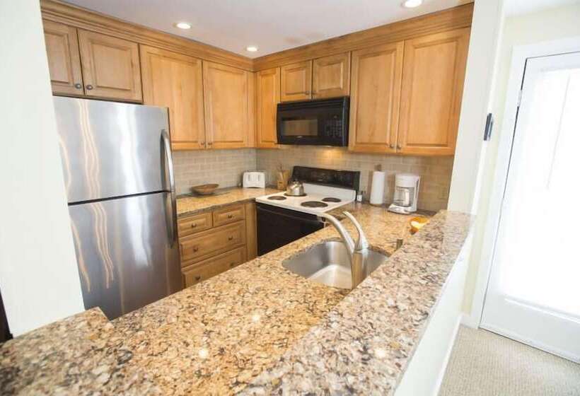 آپارتمان 2 خوابه, Fall Line Condominiums