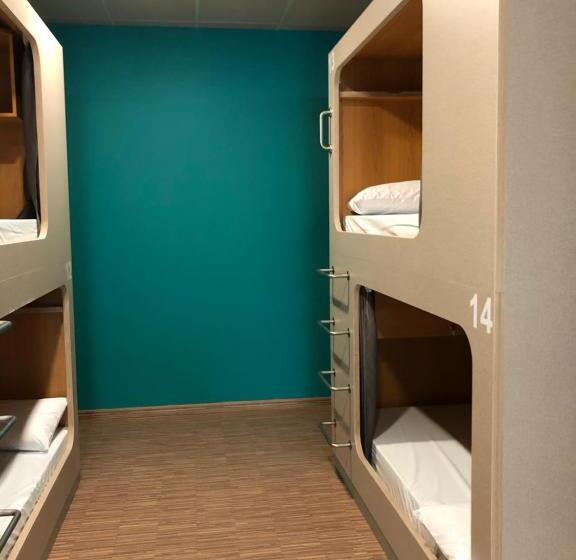 共用房间的床, Andaina