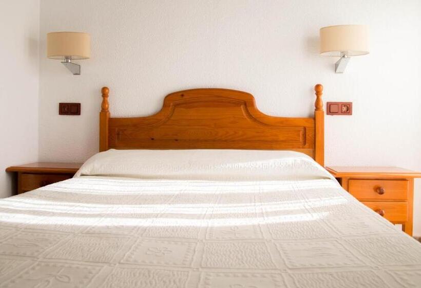 غرفة قياسية, Hostal La Toba