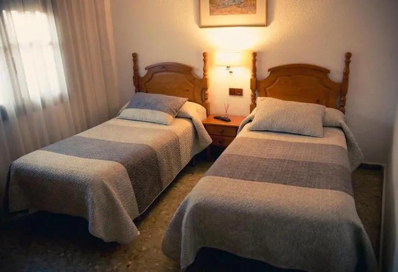 スタンダードシングルルーム, Hostal La Toba
