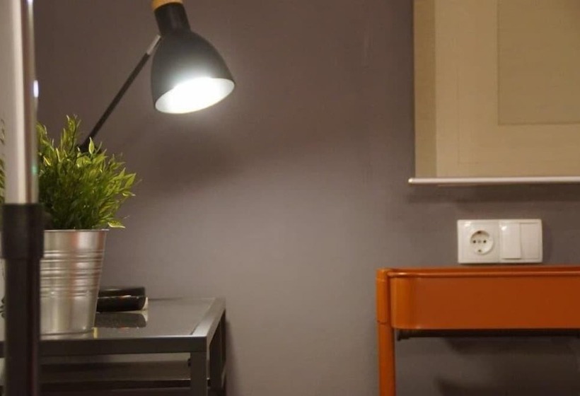 غرفة قياسية, El Duende Del Tejar