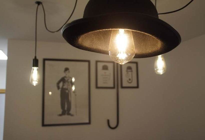 غرفة قياسية, El Duende Del Tejar