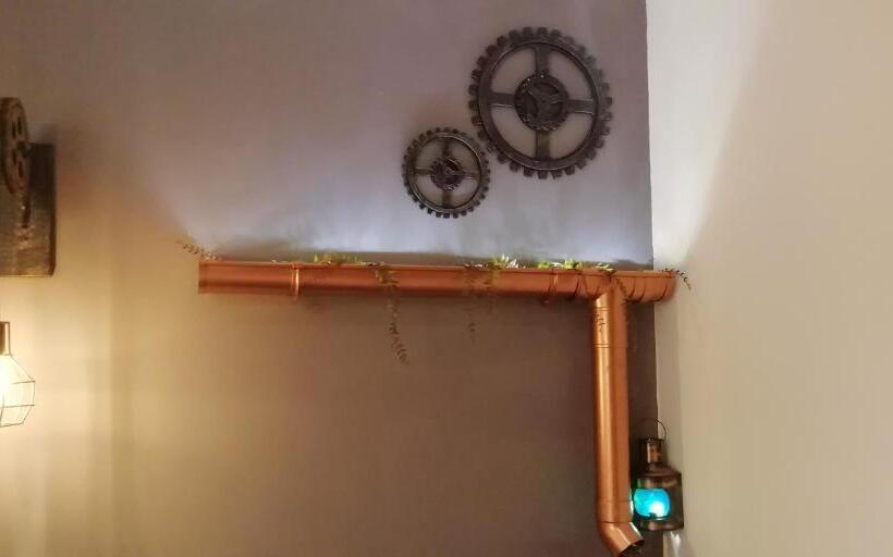 غرفة قياسية, El Duende Del Tejar