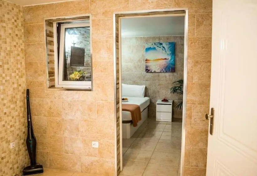 スタンダードシングルルーム, Hostel Poseidon Hm