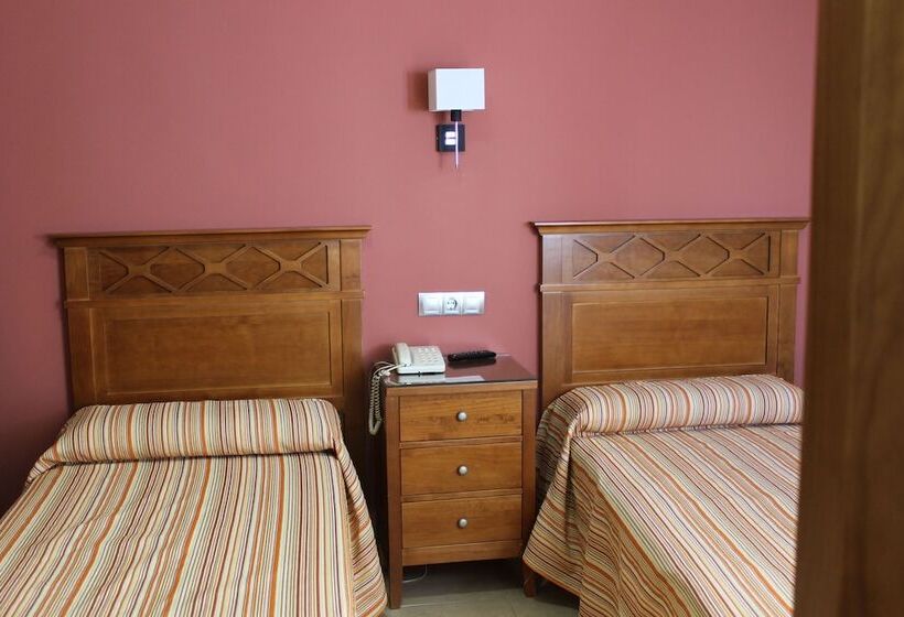 标准间, Pensión Restaurante Casablanca