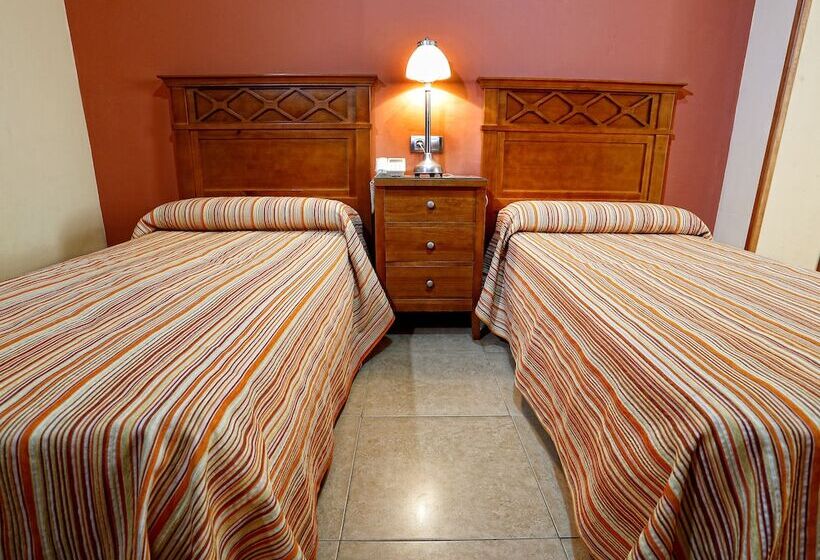 标准间, Pensión Restaurante Casablanca