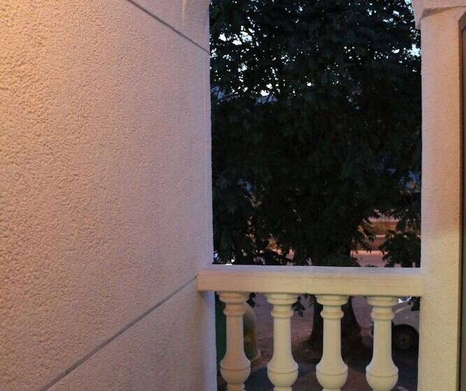 标准间带阳台, Pensión Restaurante Casablanca