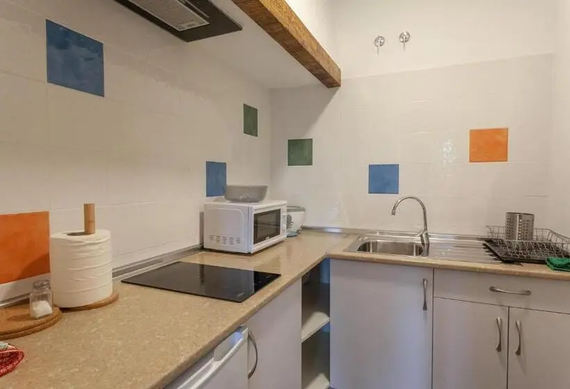 ルームシェアのワンベッド, El Albergue De Sigüenza