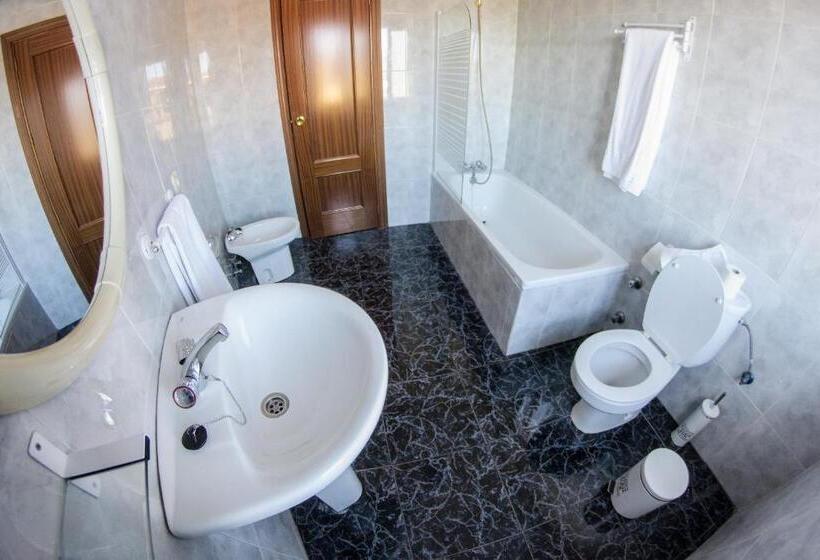 Апартаменты 2 Спальни, Hostal Caminito Del Rey