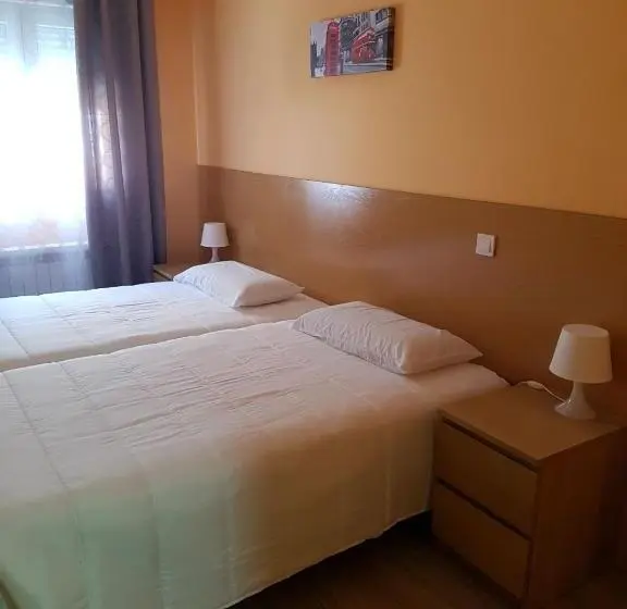 スタンダードルーム, Hostal La Pared