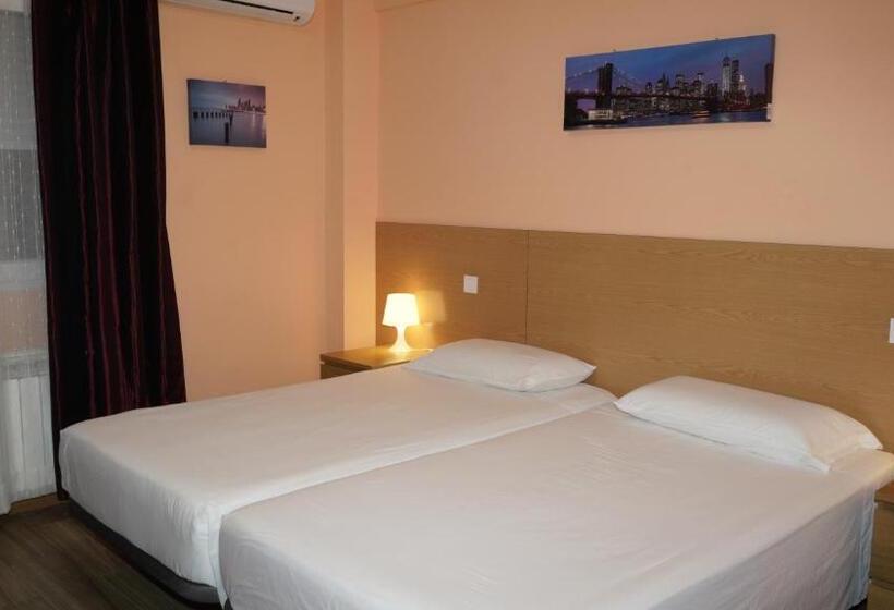 Номер Стандарт, Hostal La Pared