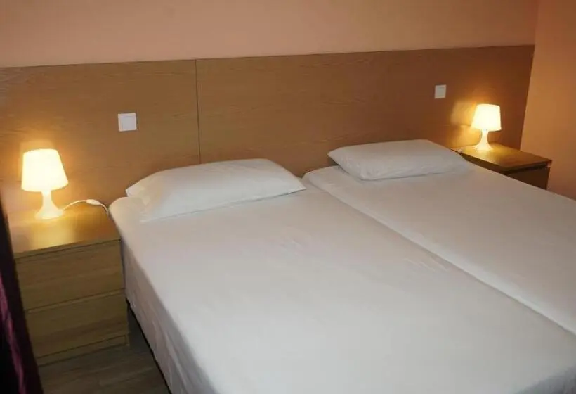 スタンダードルーム, Hostal La Pared