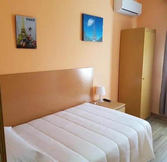 スタンダードシングルルーム, Hostal La Pared