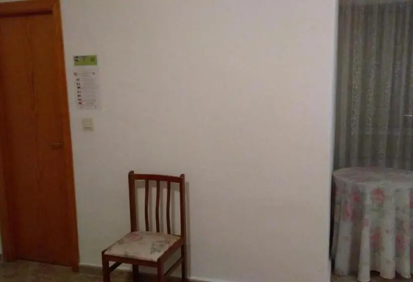 Superior Kolmen Hengen Huone, Pensión  Mari Loli   Oficial