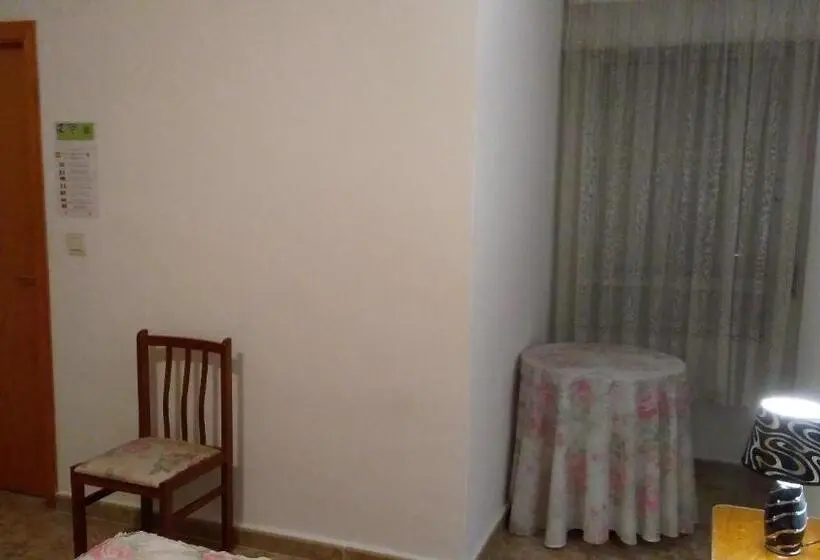 Superior Kolmen Hengen Huone, Pensión  Mari Loli   Oficial
