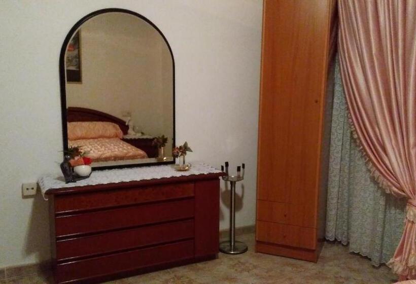 스탠다드 룸 킹사이즈 침대, Pensión  Mari Loli   Oficial