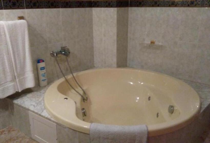 스탠다드 룸 킹사이즈 침대, Pensión  Mari Loli   Oficial