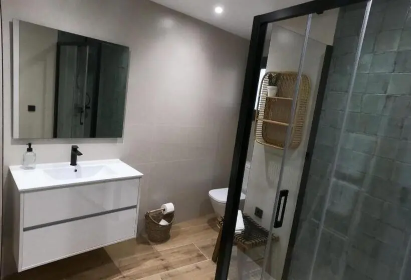１ベッドルームペントハウスアパート, Hostal Sa Malica