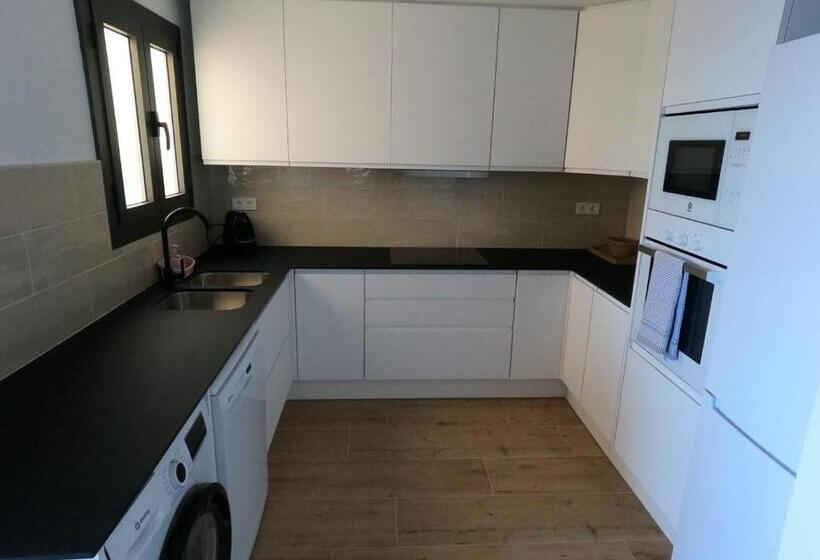 1 Bedroom Penthouse Apartment, Hostal Sa Malica