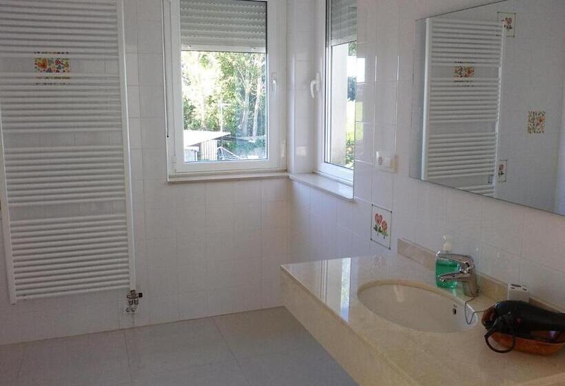 家庭间, Casa Miguel & Sally