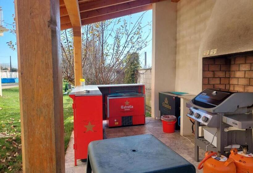 标准三人间, Casa Miguel & Sally