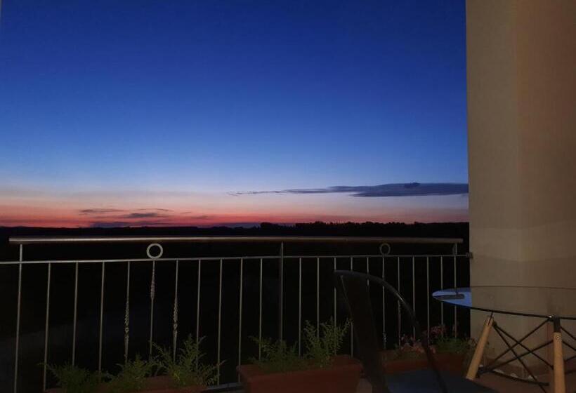 家庭间, Casa Miguel & Sally