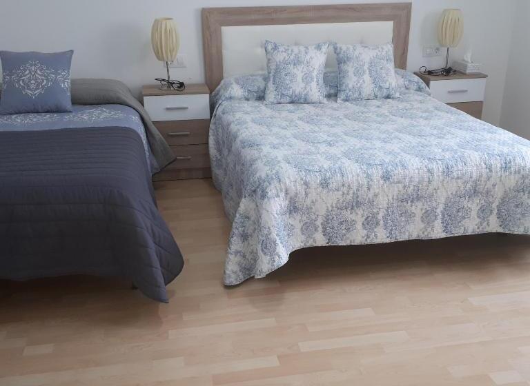 标准三人间, Casa Miguel & Sally