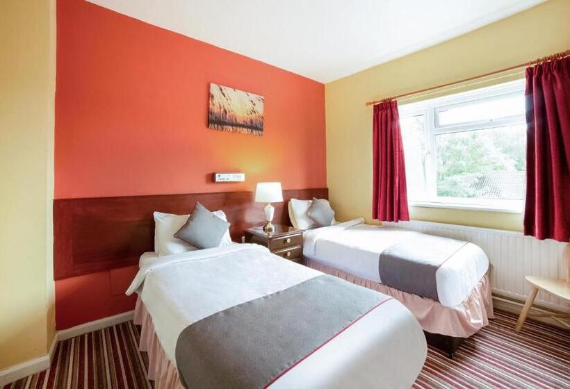 带共用浴室的标准房间, OYO The Royal