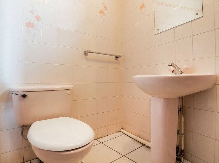 标准单人间, OYO The Royal